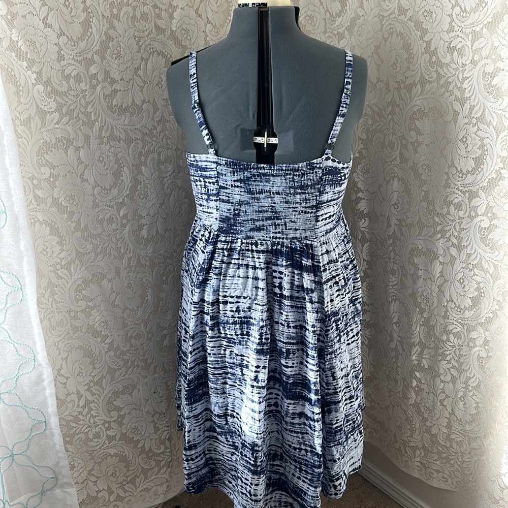 ❌SOLD❌Torrid Multicolor Blue Dress with pockets! - Picture 7 of 8